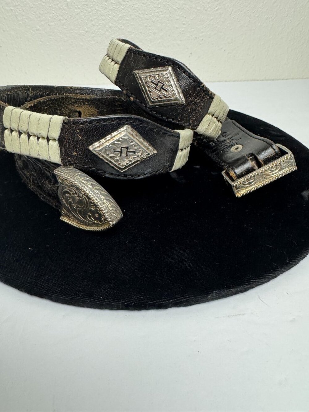 El Vaquero Genuine Leather Western Belt Sz 38 Black Tooled Mexico Silver Conchos